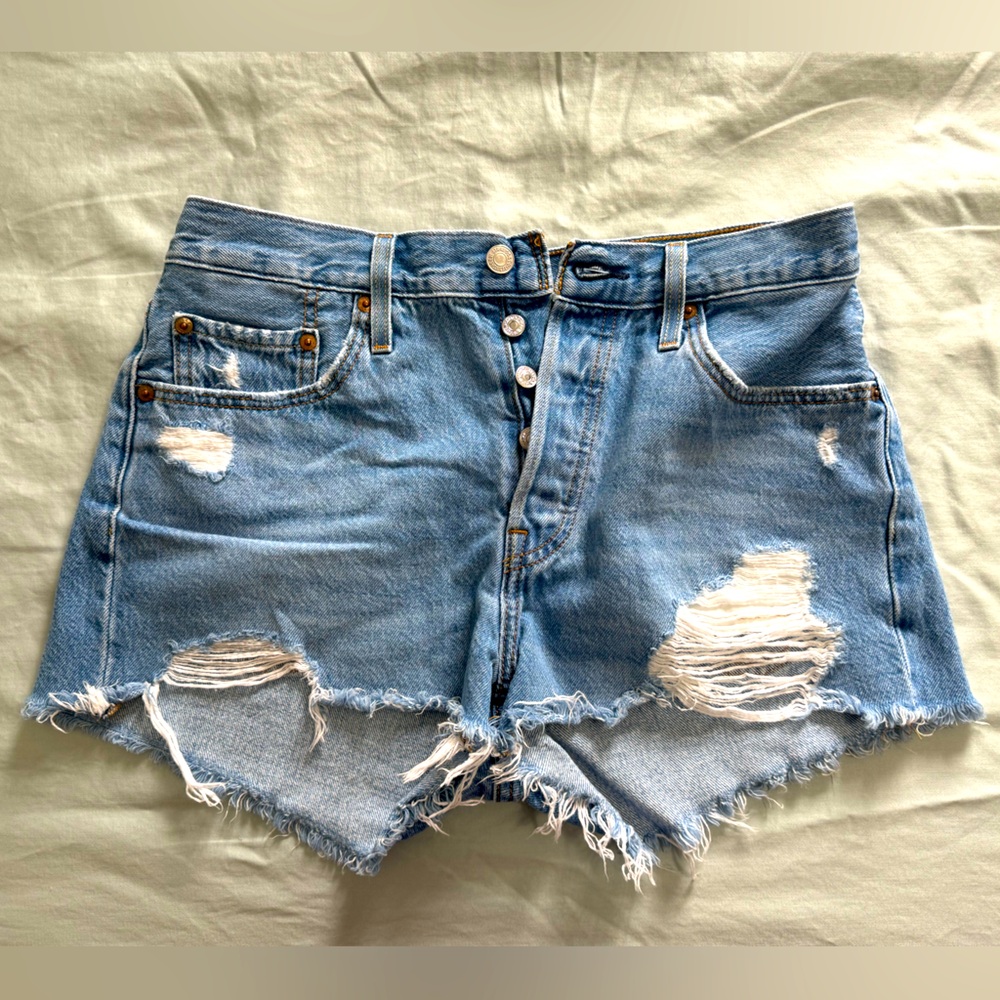 Levis 501 Original Fit High Rise Women’s Shorts